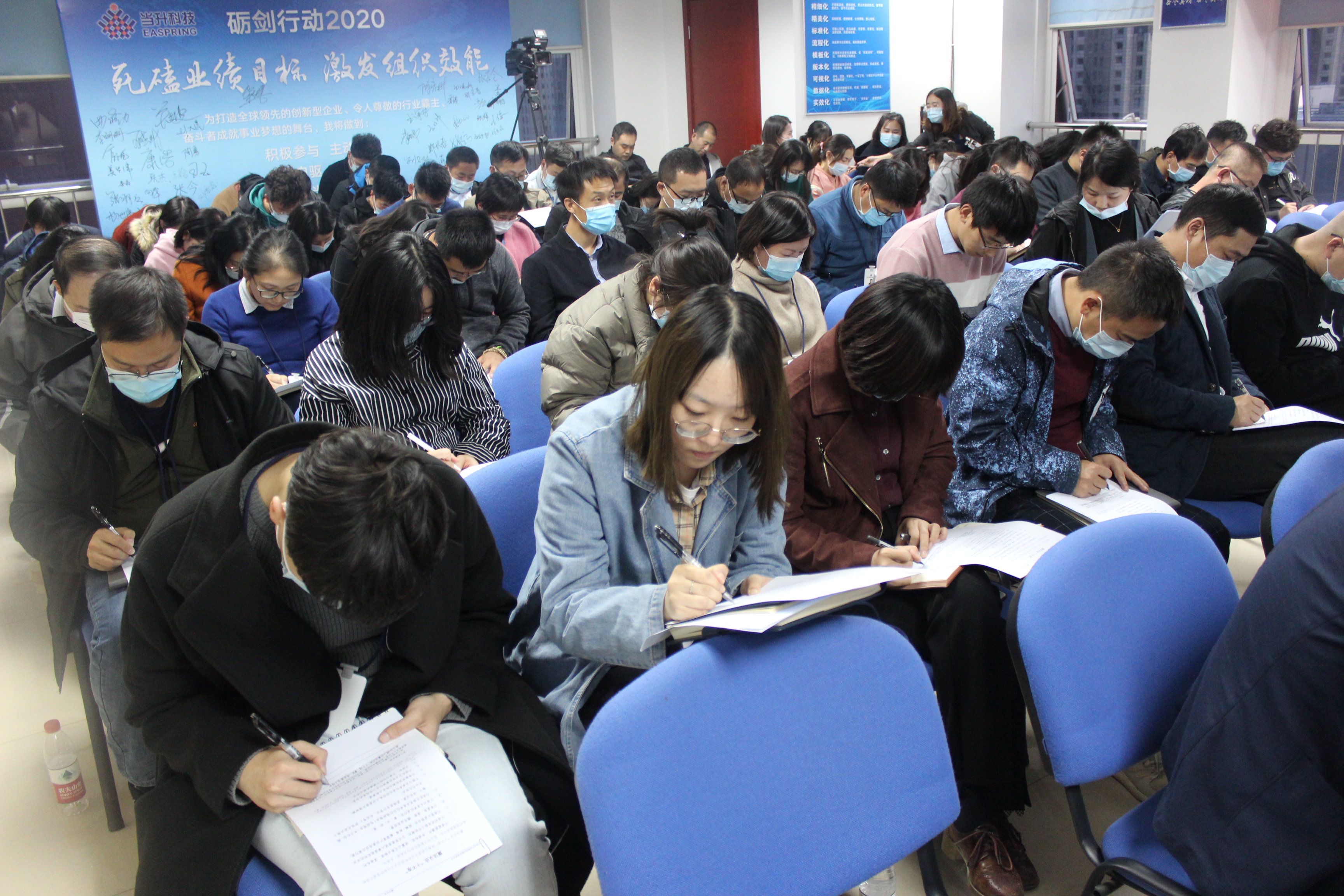 dfb7e7741e2a41a0b36ef042f64cf8b9.jpg dfb7e7741e2a41a0b36ef042f64cf8b9.jpg